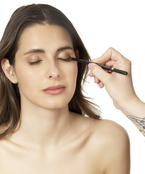 LABOR PRO ANGLED EYELINER BRUSH